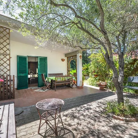 Casa Neda Проккио