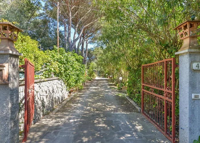 Casa Neda Проккио